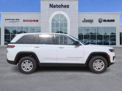 2025 Jeep Grand Cherokee GRAND CHEROKEE LAREDO 4X2