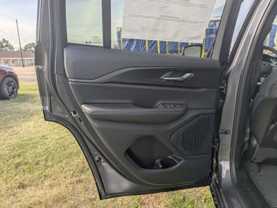 2025 Jeep Grand Cherokee GRAND CHEROKEE LAREDO 4X2