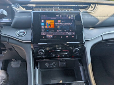 2026 Jeep Grand Cherokee GRAND CHEROKEE LAREDO X 4X2