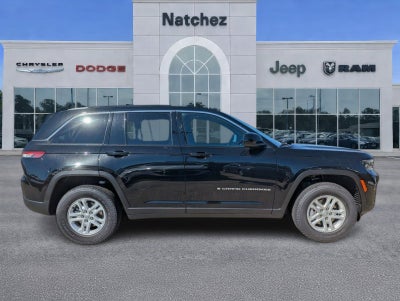 2025 Jeep Grand Cherokee GRAND CHEROKEE LAREDO 4X2