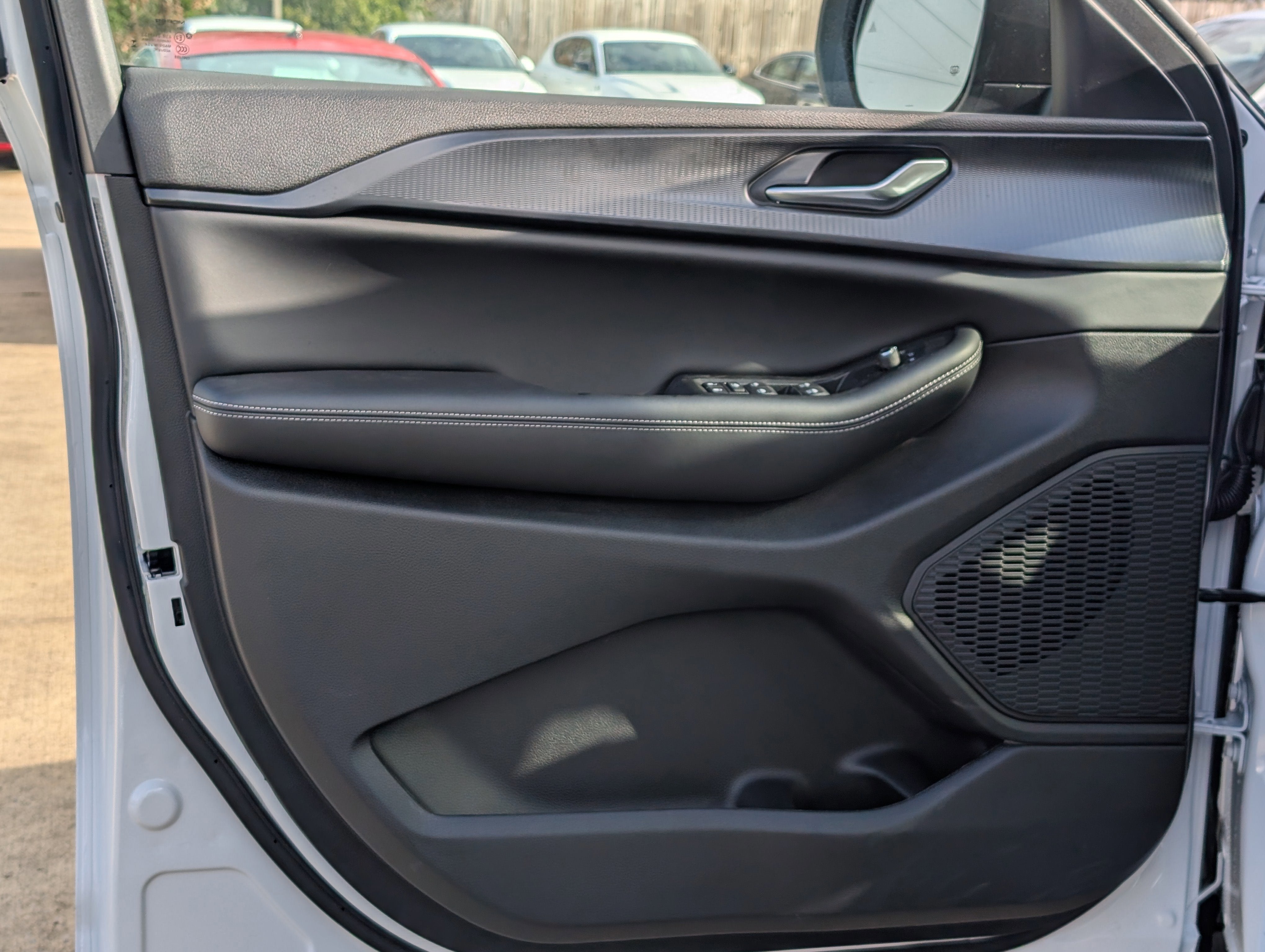 2025 Jeep Grand Cherokee GRAND CHEROKEE LAREDO 4X2