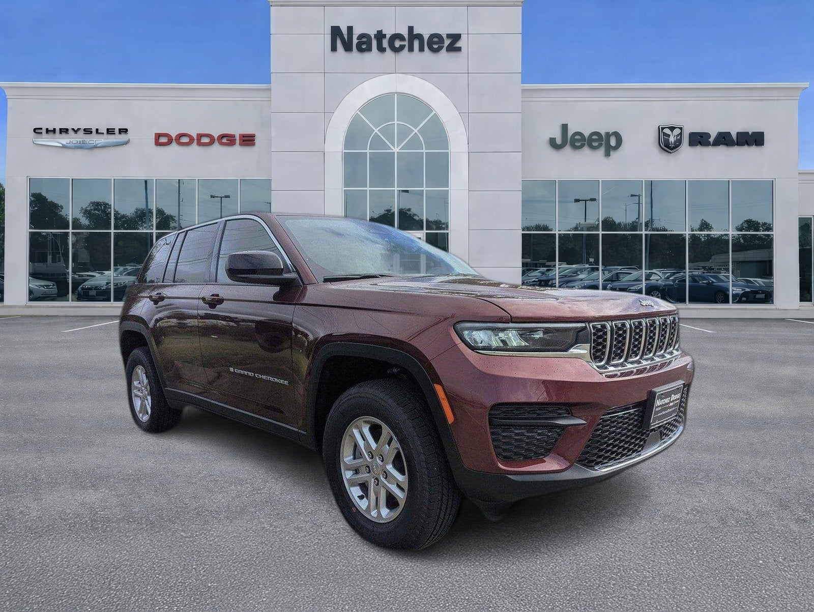 2025 Jeep Grand Cherokee GRAND CHEROKEE LAREDO 4X2