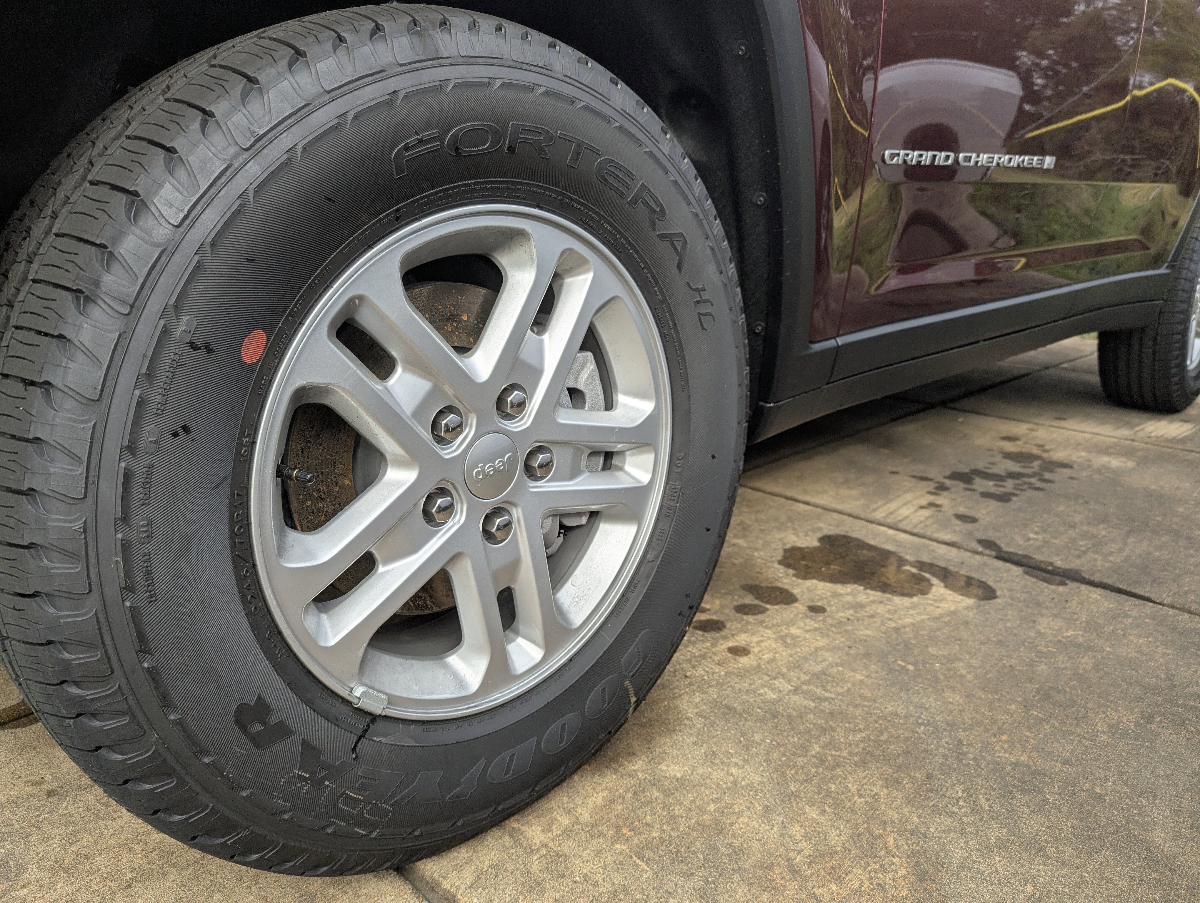 2025 Jeep Grand Cherokee GRAND CHEROKEE LAREDO 4X2