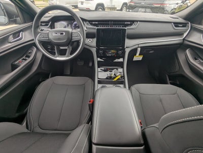 2025 Jeep Grand Cherokee GRAND CHEROKEE LAREDO 4X2