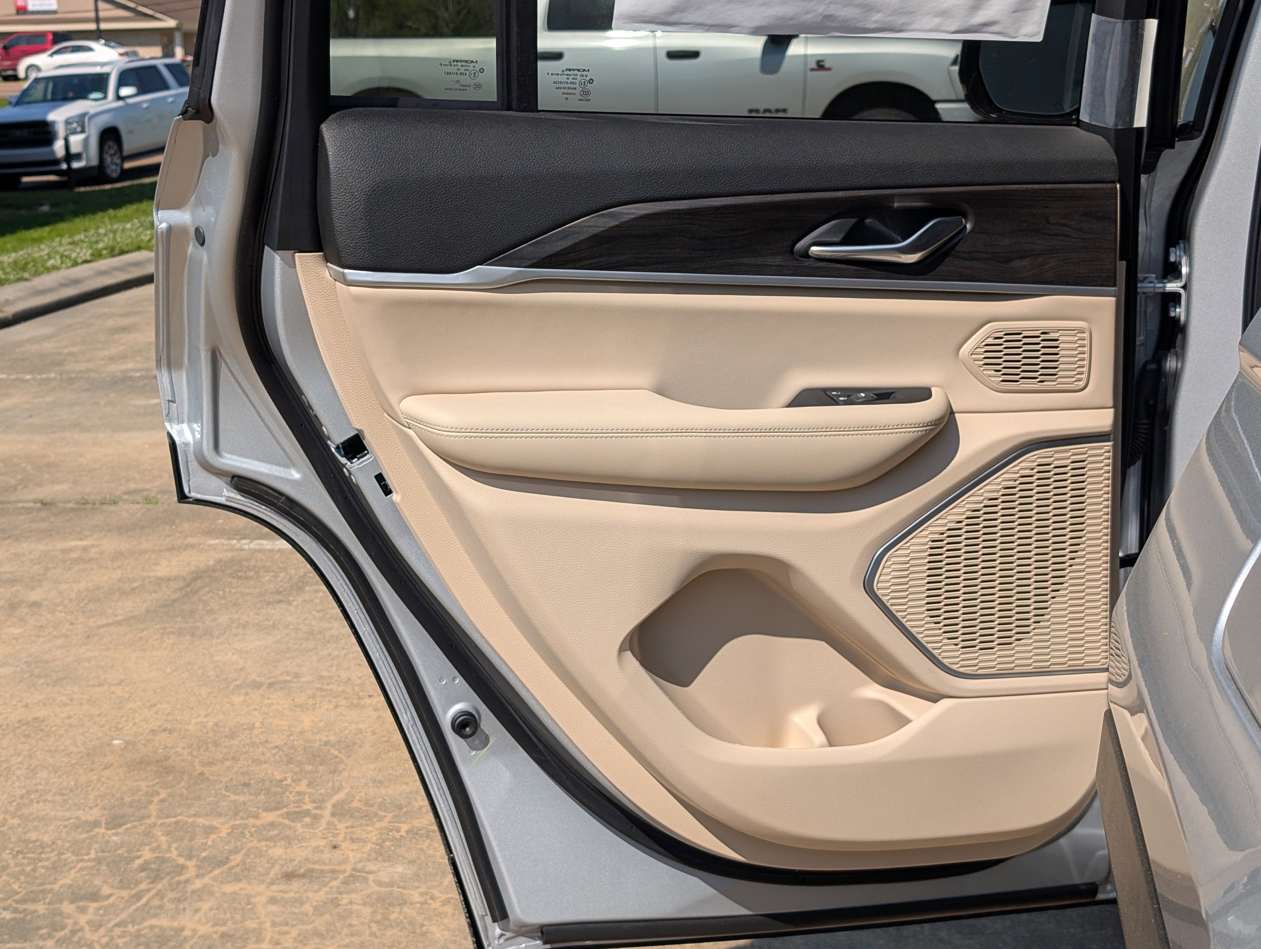 2026 Jeep Grand Cherokee GRAND CHEROKEE LIMITED 4X2