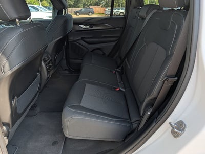 2026 Jeep Grand Cherokee GRAND CHEROKEE LAREDO X 4X4