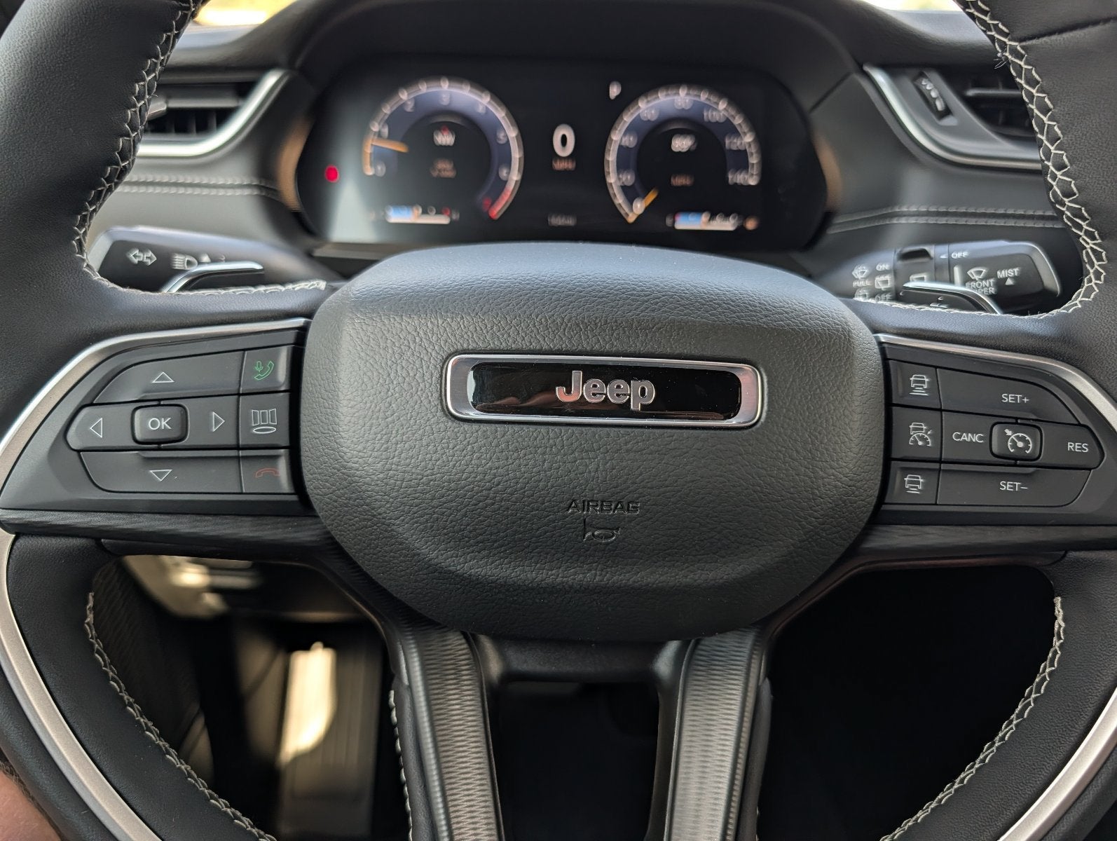 2026 Jeep Grand Cherokee GRAND CHEROKEE LAREDO X 4X4