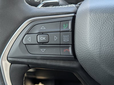 2026 Jeep Grand Cherokee GRAND CHEROKEE LAREDO X 4X4