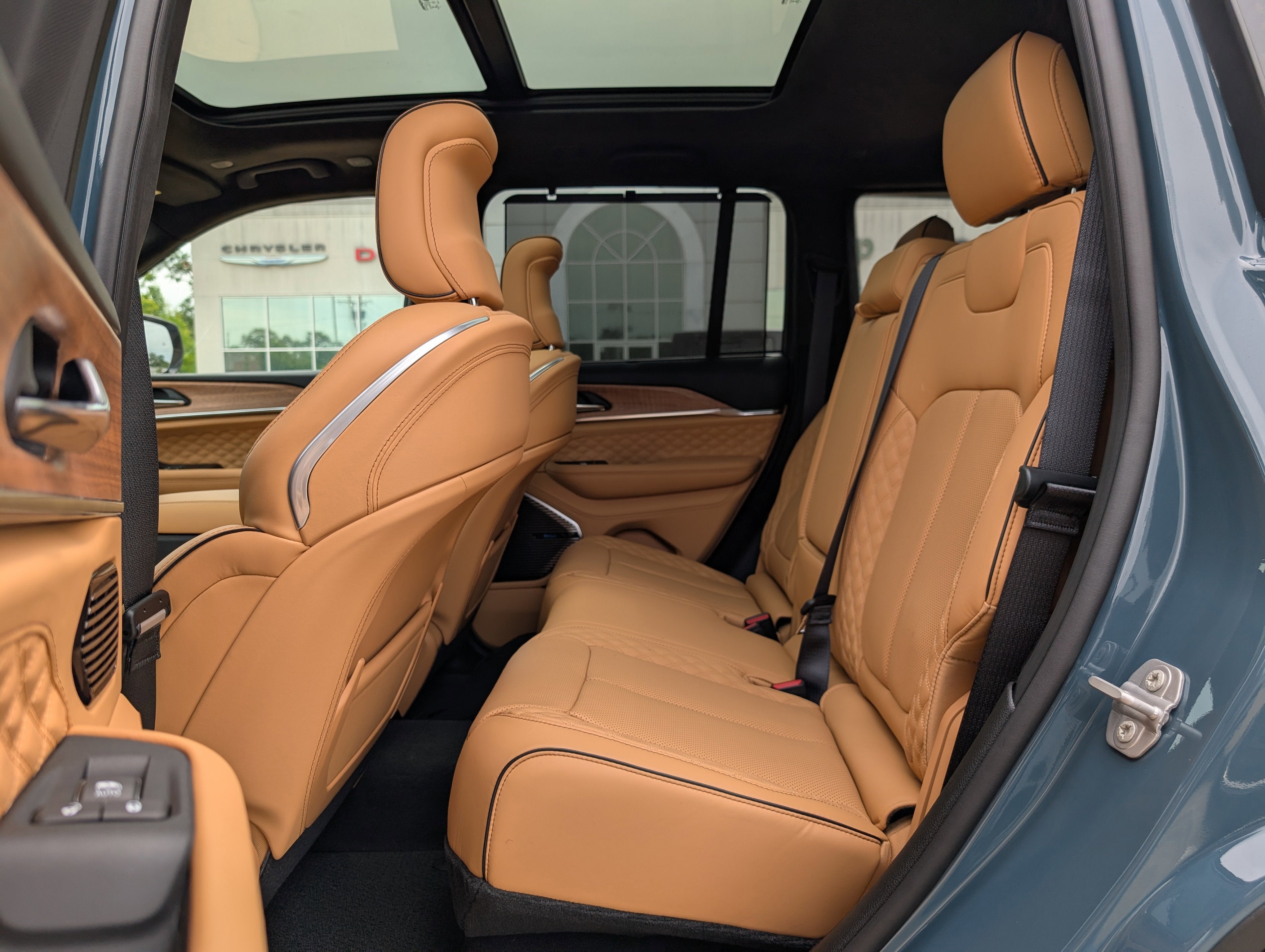 2026 Jeep Grand Cherokee GRAND CHEROKEE SUMMIT 4X4