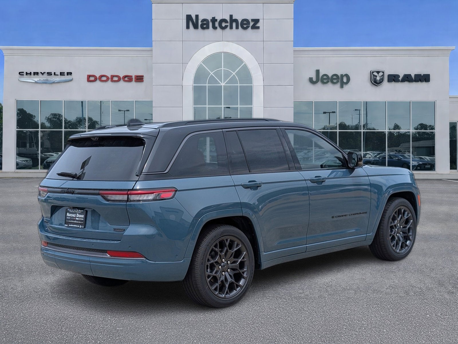 2026 Jeep Grand Cherokee GRAND CHEROKEE SUMMIT 4X4