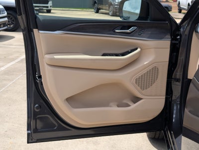2026 Jeep Grand Cherokee GRAND CHEROKEE L LIMITED 4X2