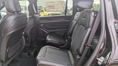 2023 Jeep Grand Cherokee GRAND CHEROKEE L OVERLAND 4X2