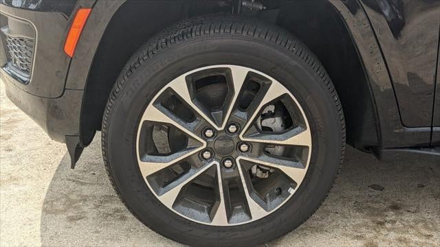 2023 Jeep Grand Cherokee GRAND CHEROKEE L OVERLAND 4X2