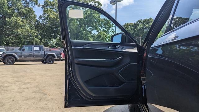 2023 Jeep Grand Cherokee GRAND CHEROKEE L OVERLAND 4X4