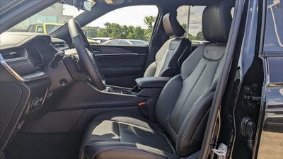 2023 Jeep Grand Cherokee GRAND CHEROKEE L OVERLAND 4X4