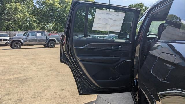 2023 Jeep Grand Cherokee GRAND CHEROKEE L OVERLAND 4X4