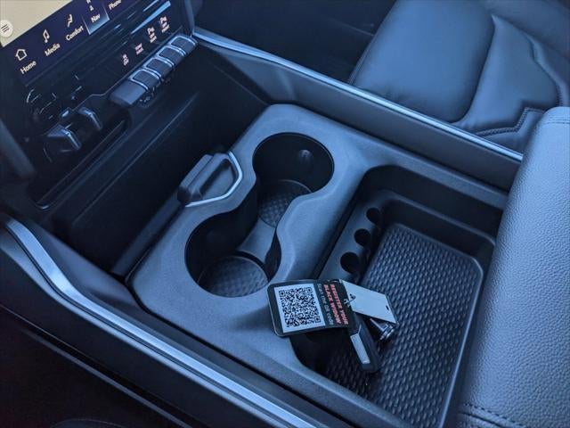 2022 RAM Ram 1500 RAM 1500 BIG HORN CREW CAB 4X4 5'7' BOX