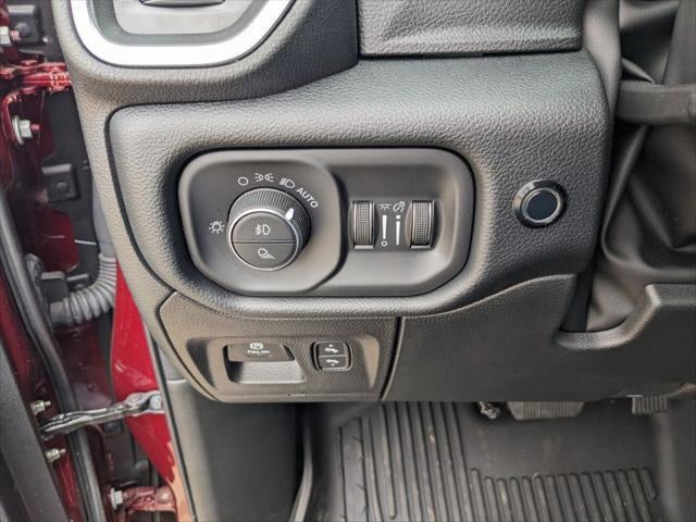 2022 RAM Ram 1500 RAM 1500 LARAMIE CREW CAB 4X4 5'7' BOX