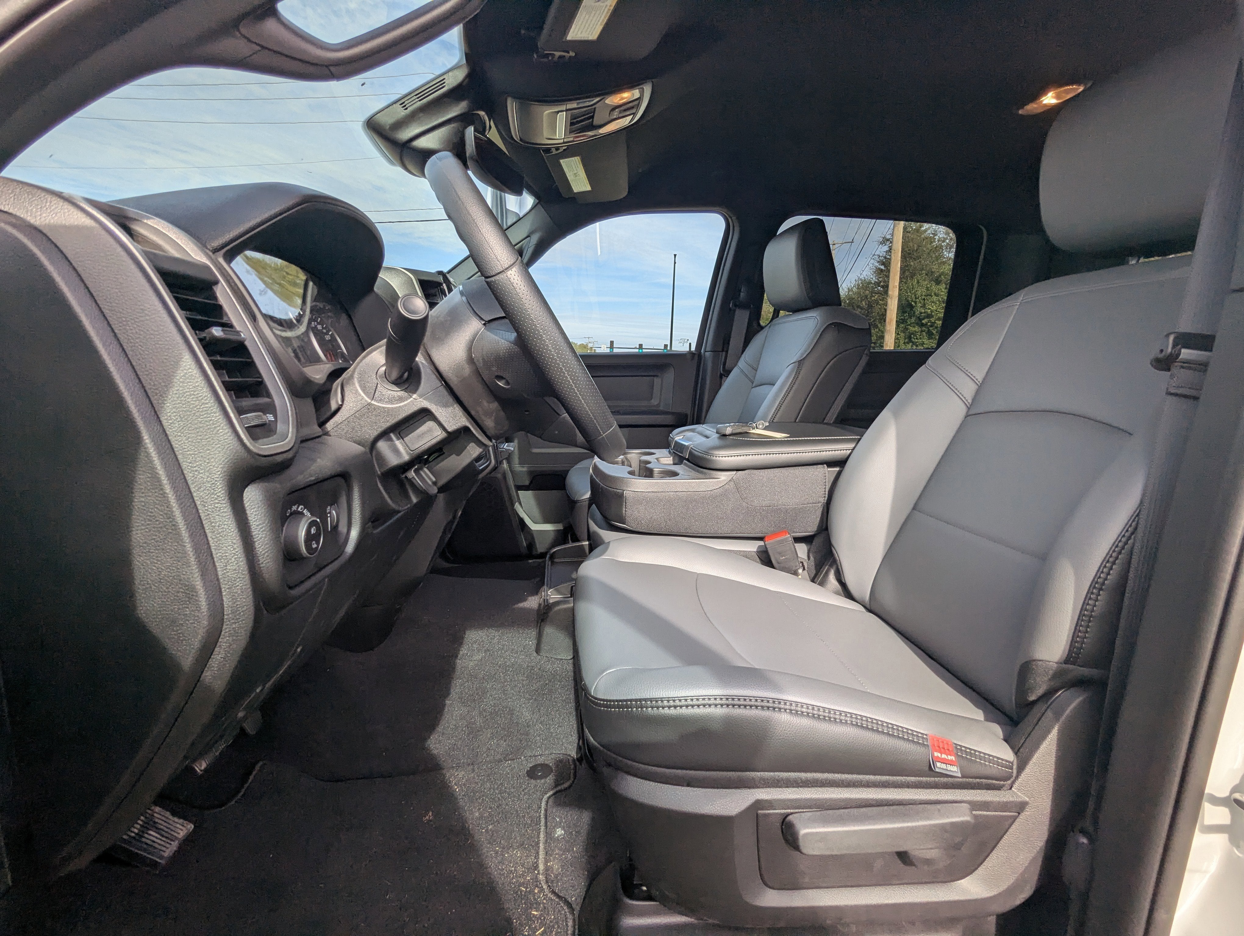 2026 RAM Ram 2500 RAM 2500 TRADESMAN CREW CAB 4X4 6'4' BOX