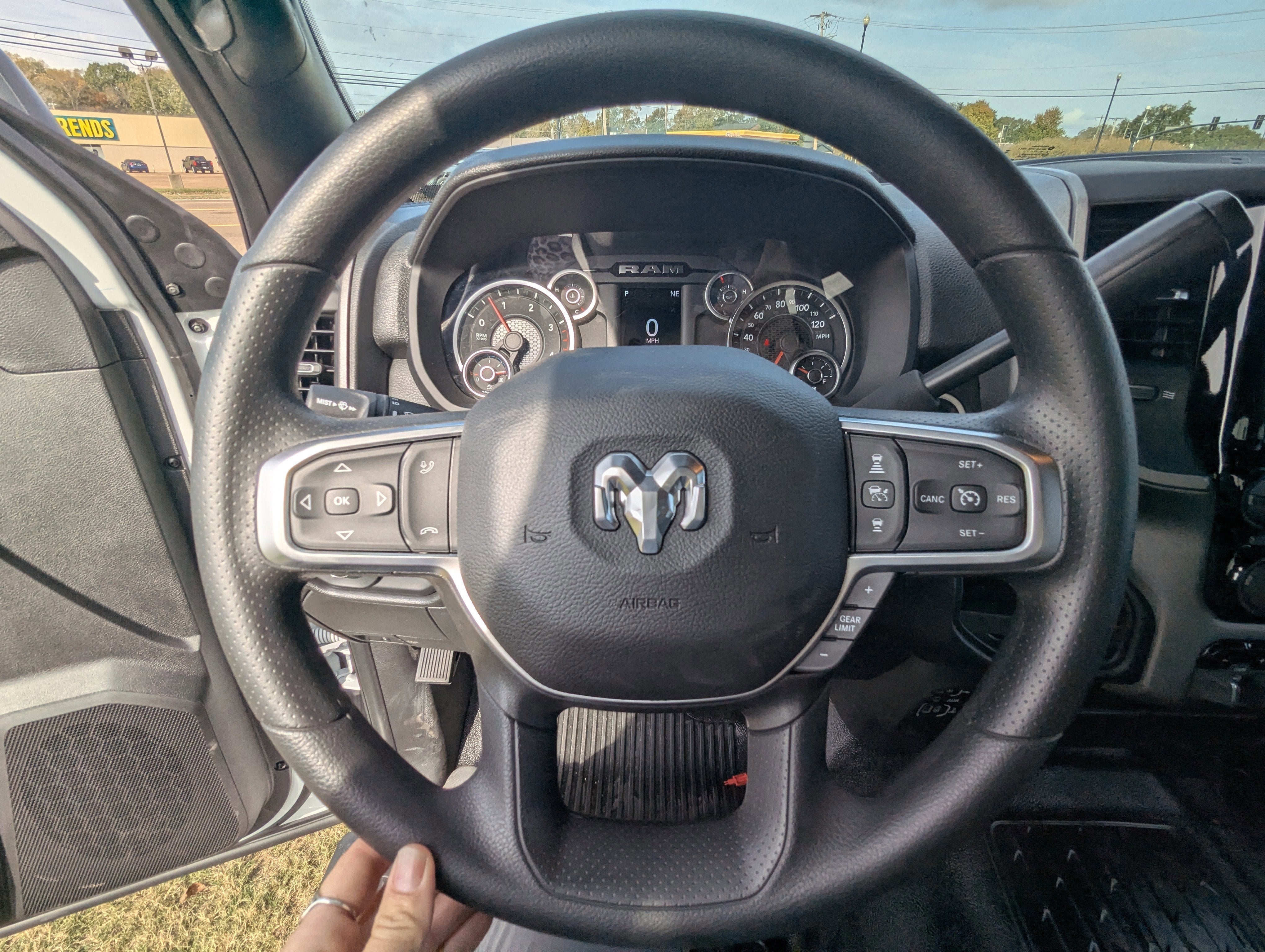 2026 RAM Ram 3500 Chassis Cab RAM 3500 TRADESMAN CREW CAB CHASSIS 4X2 60' CA