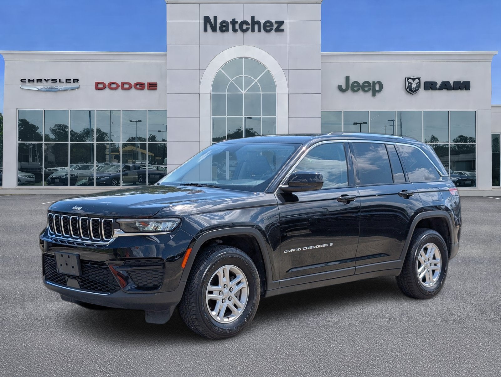 2024 Jeep Grand Cherokee Laredo