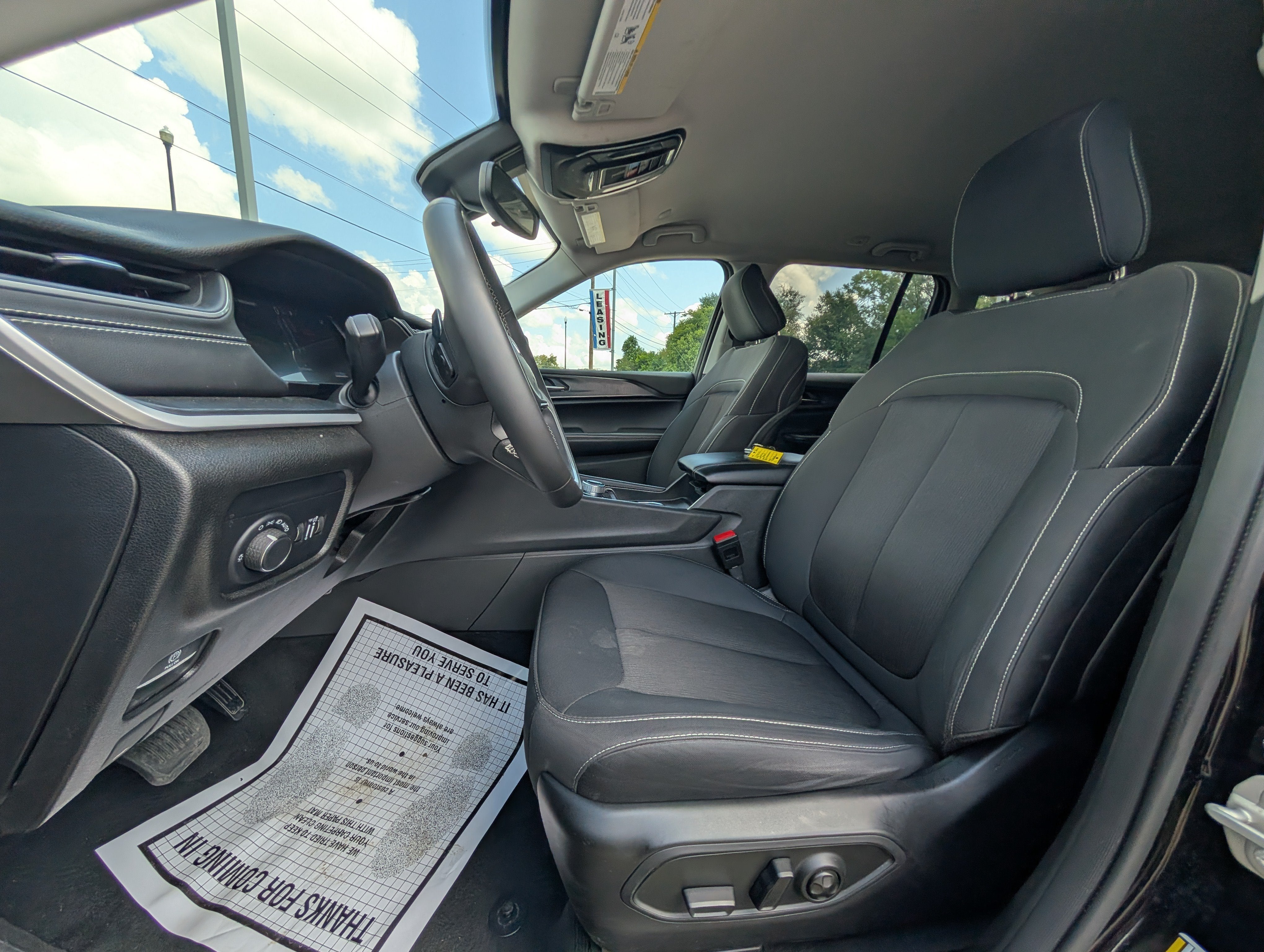 2024 Jeep Grand Cherokee Laredo