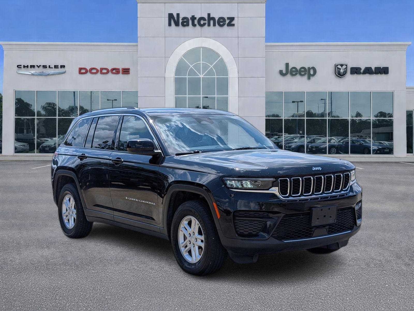 2024 Jeep Grand Cherokee Laredo