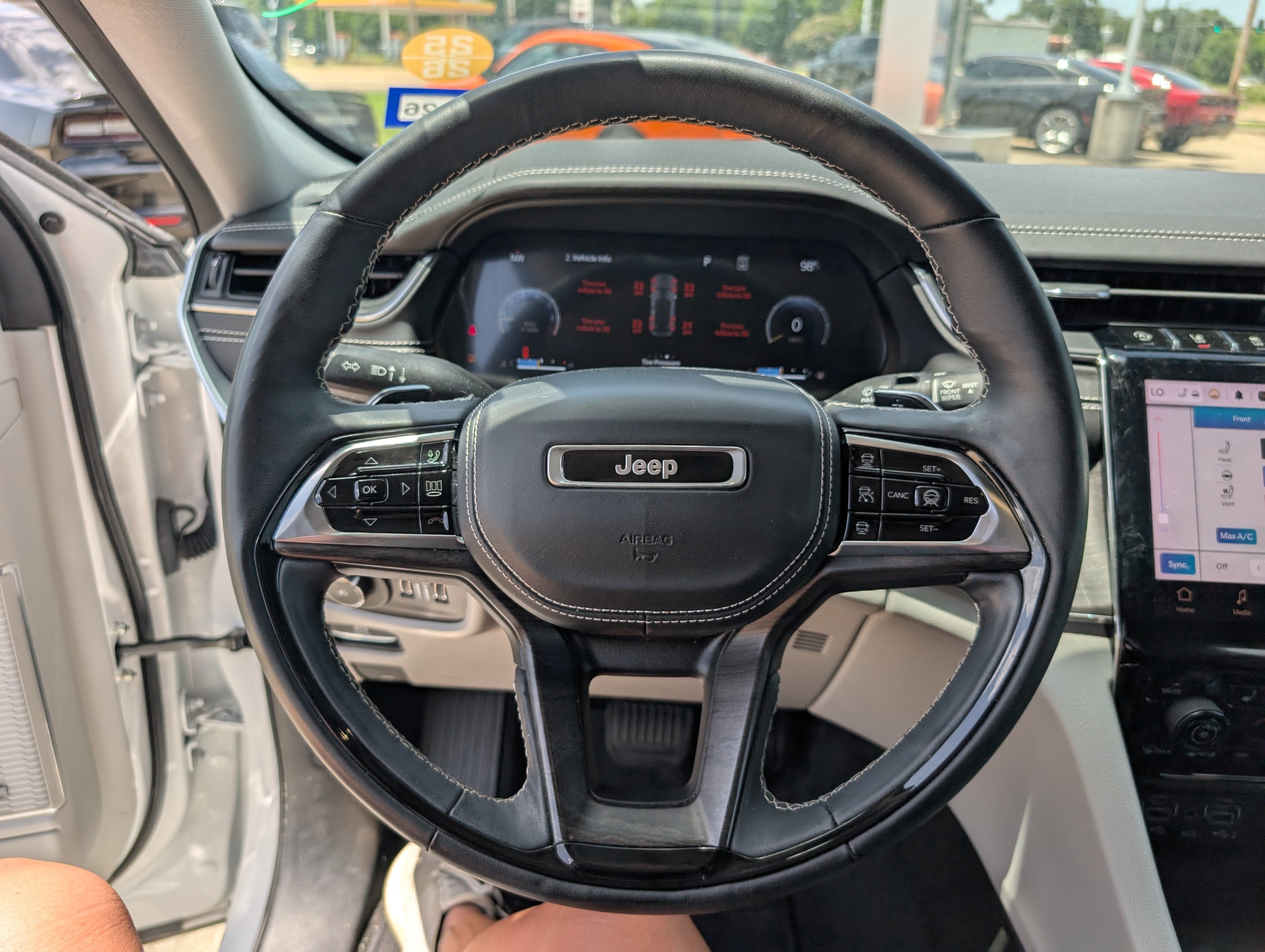 2023 Jeep Grand Cherokee Overland