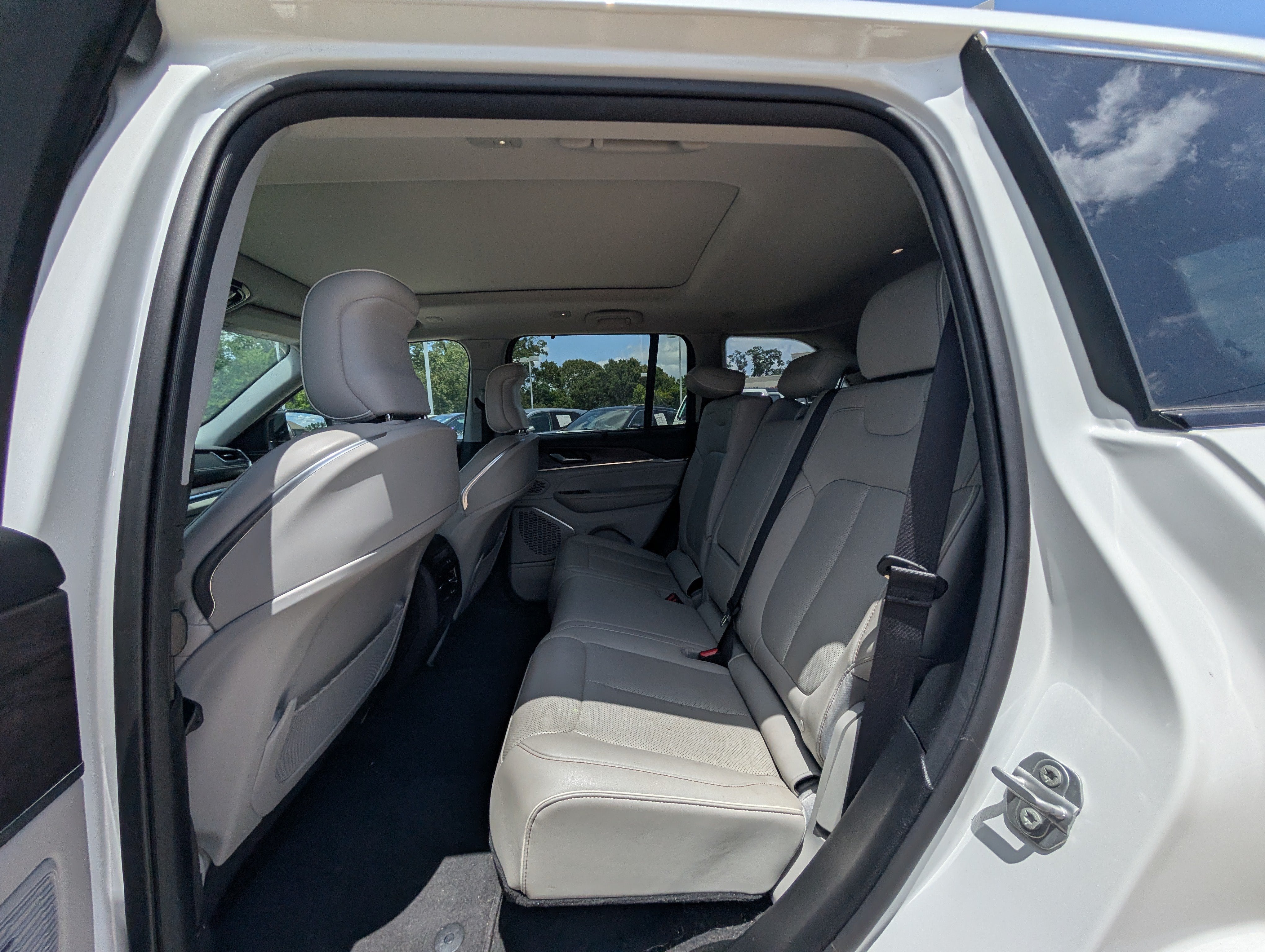 2023 Jeep Grand Cherokee Overland