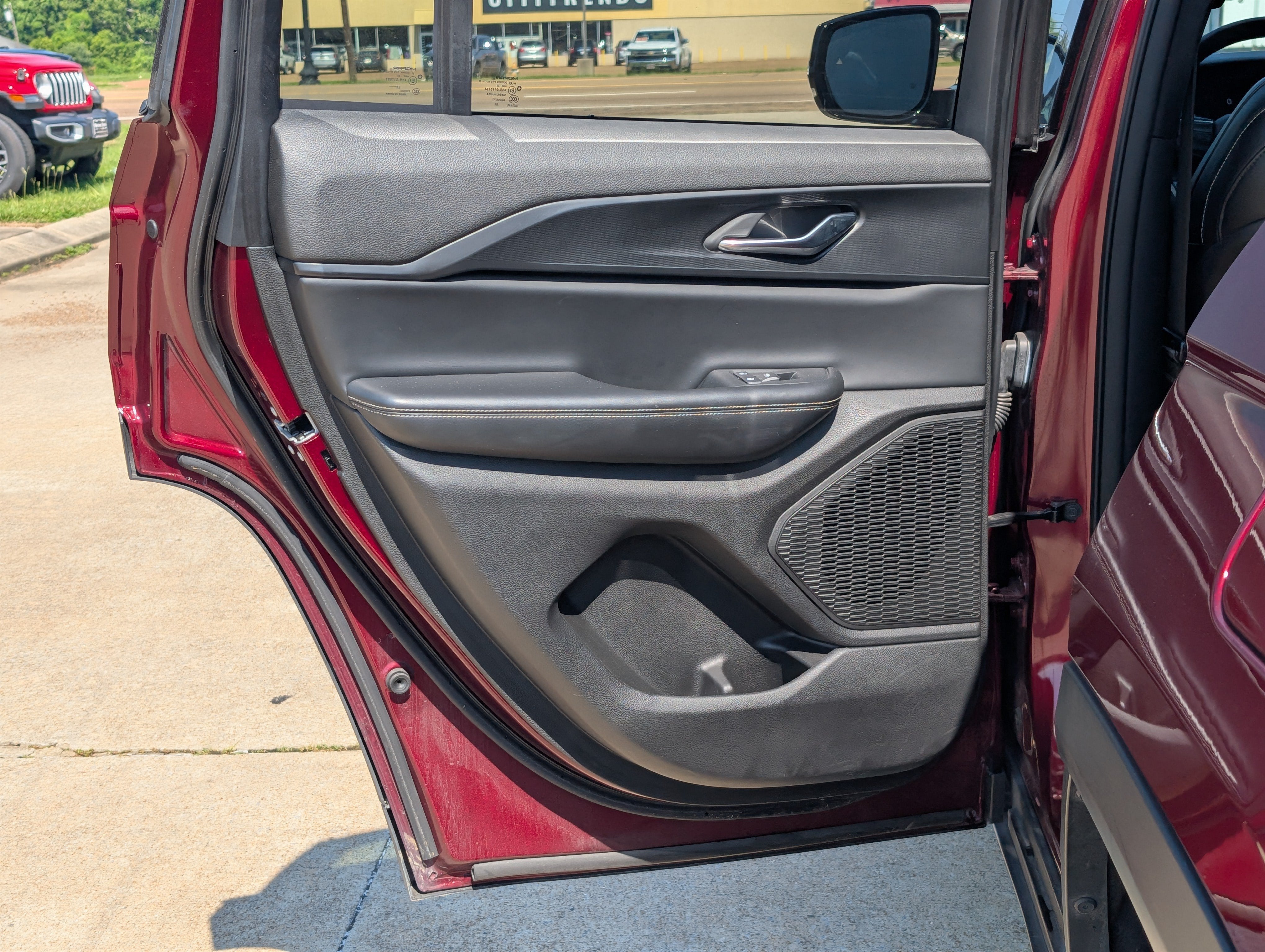 2024 Jeep Grand Cherokee Altitude