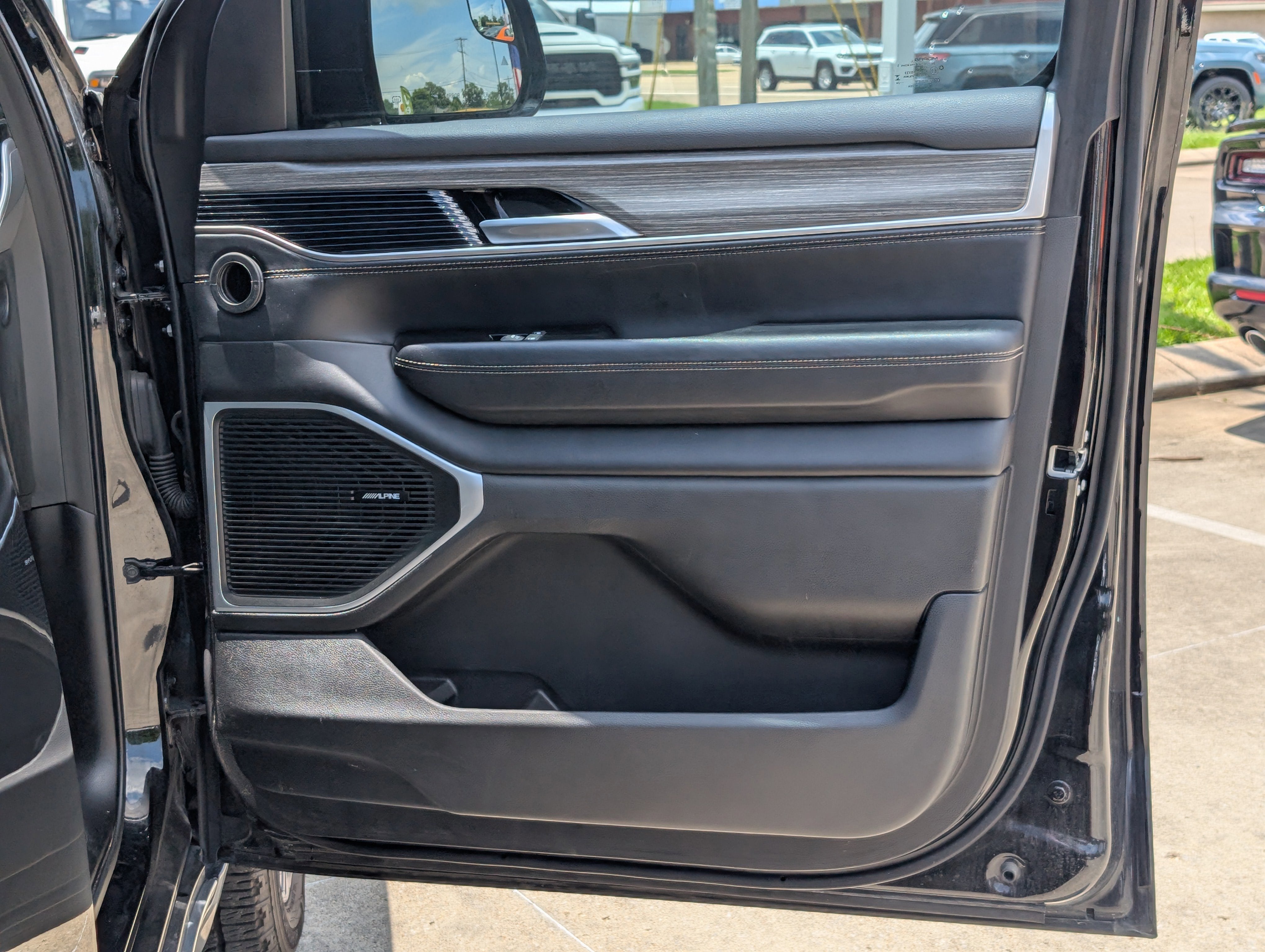 2024 Jeep Wagoneer Series II