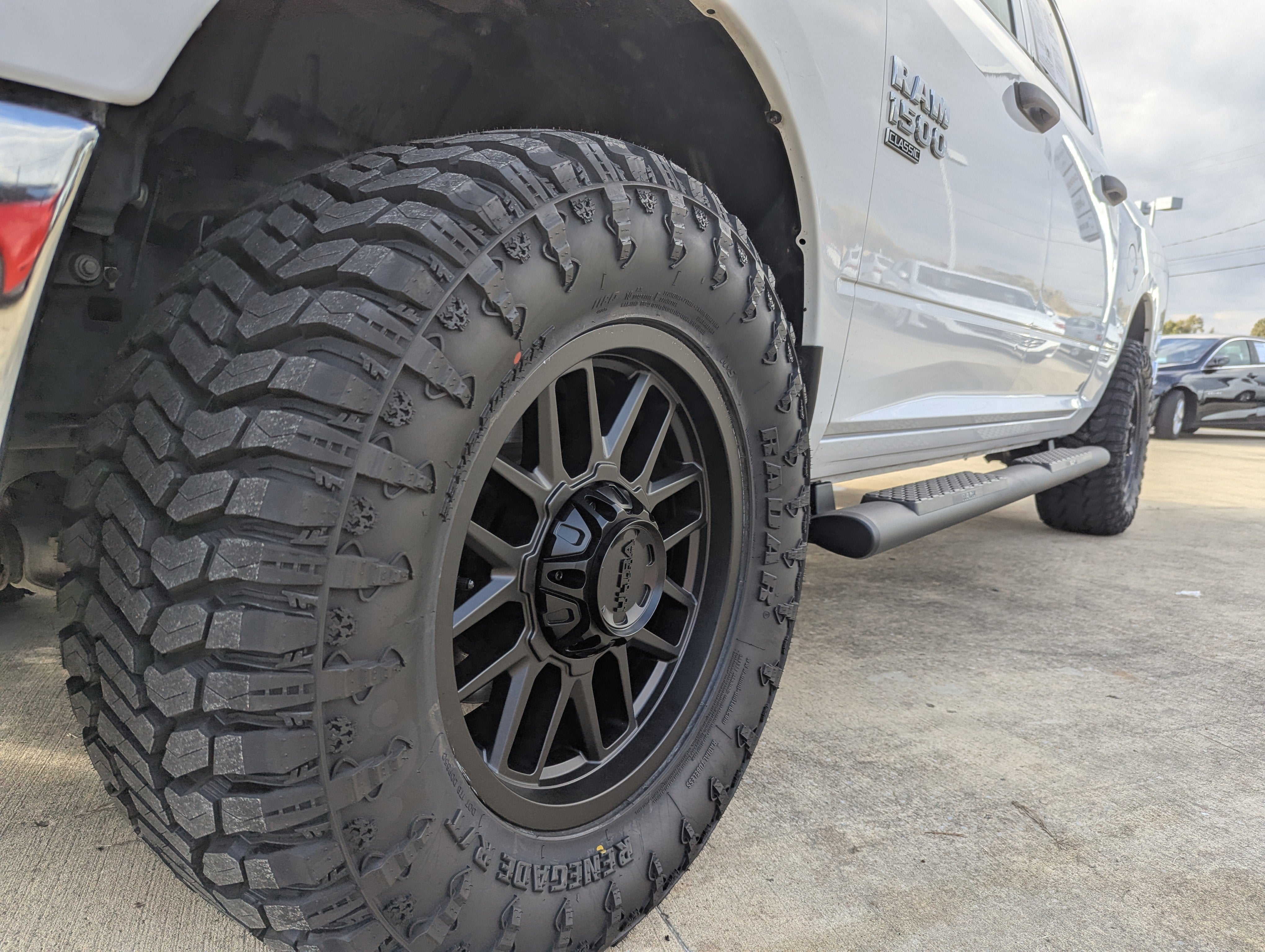 2023 RAM 1500 Classic SLT