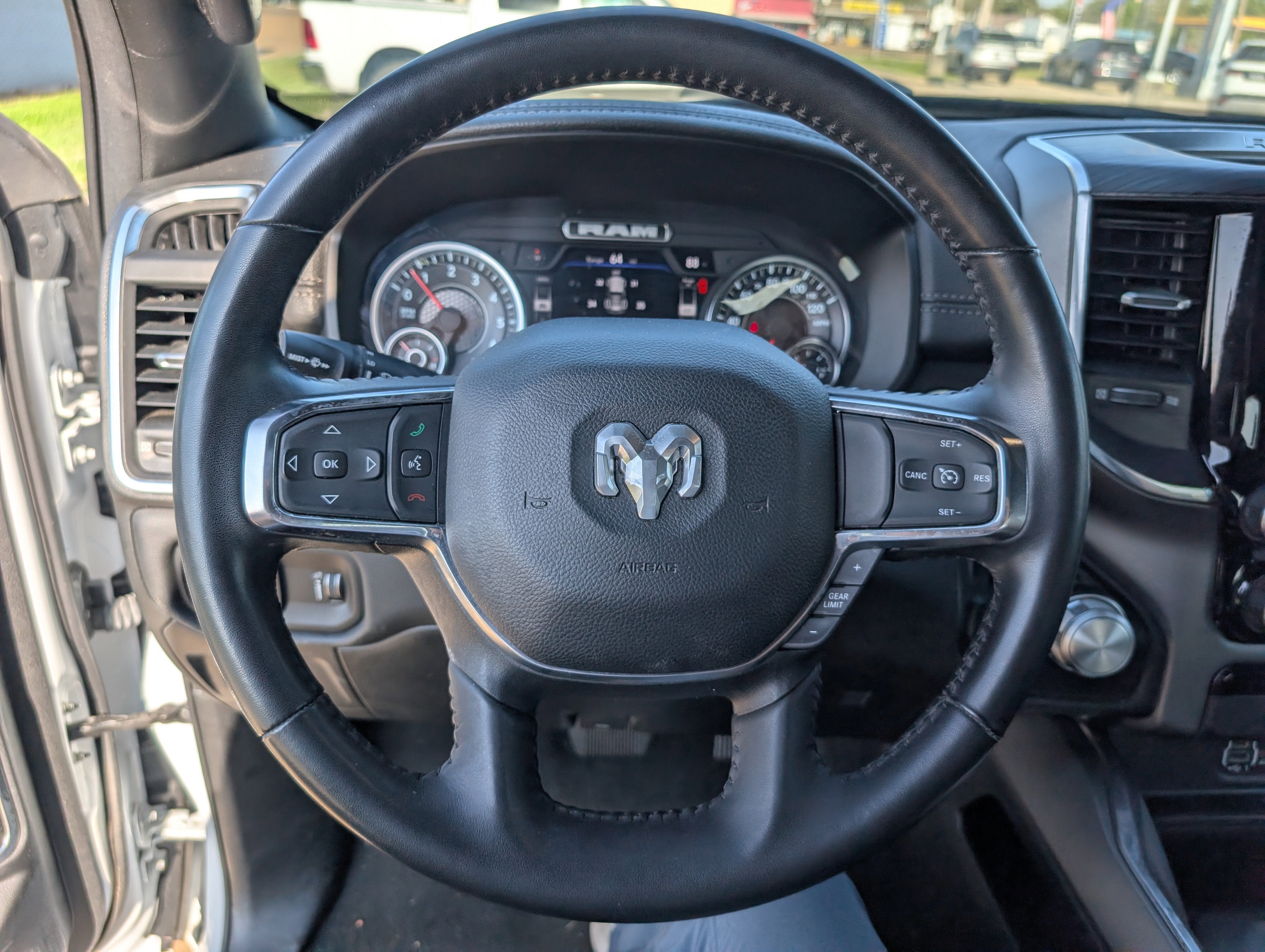 2024 RAM 1500 Laramie