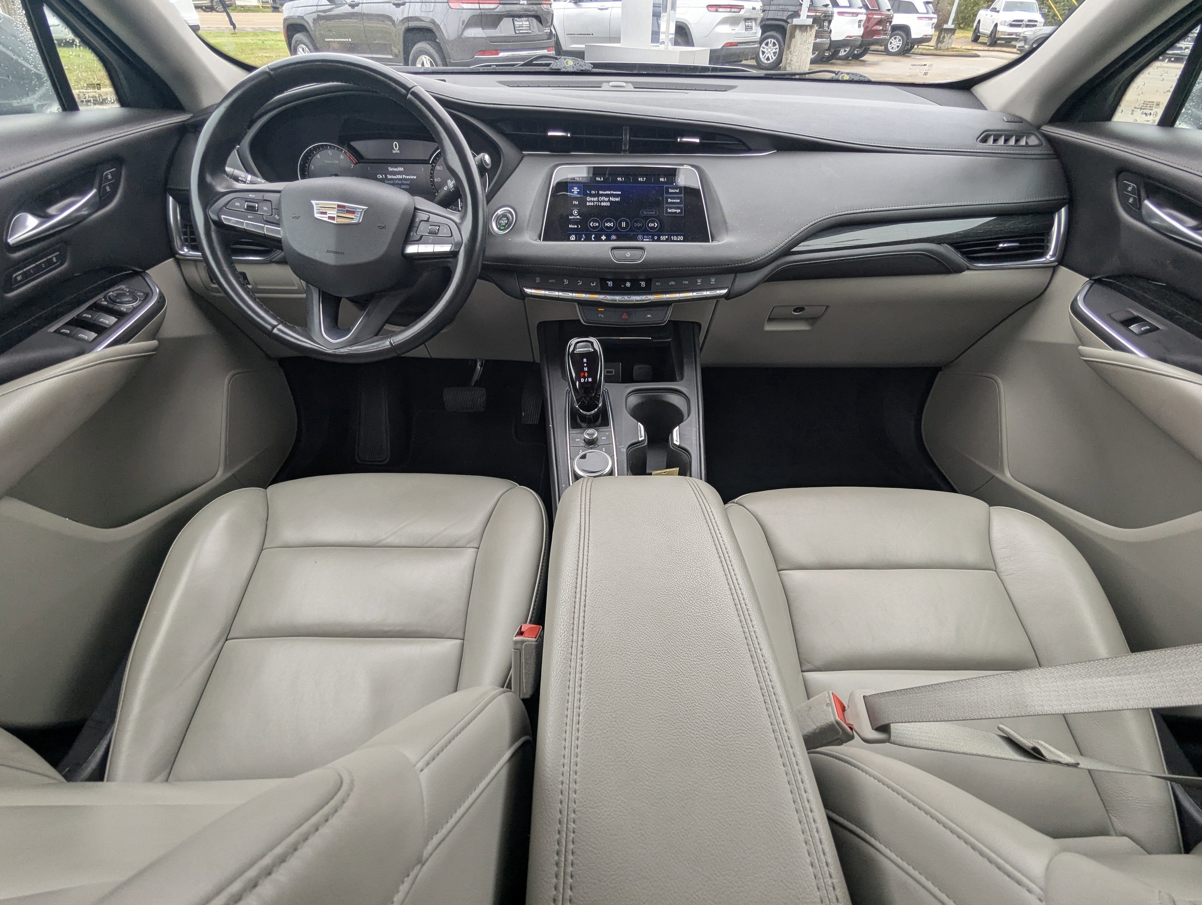 2023 Cadillac XT4 Premium Luxury