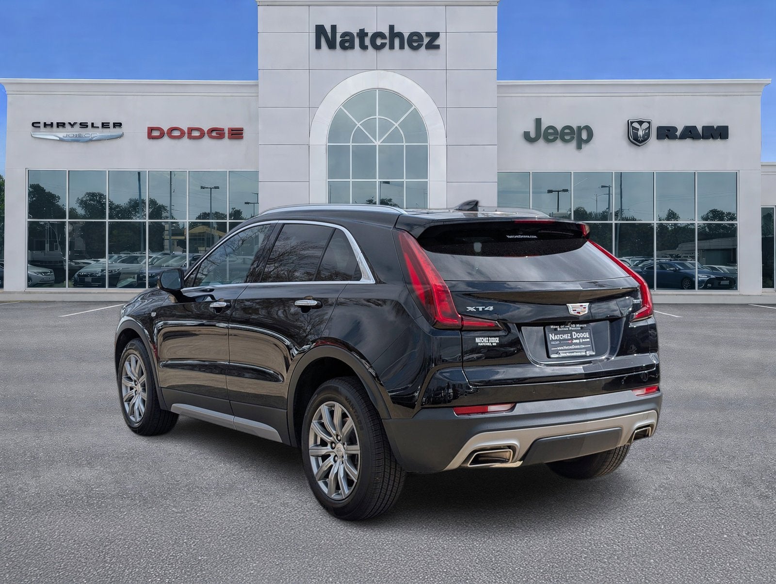 2023 Cadillac XT4 Premium Luxury