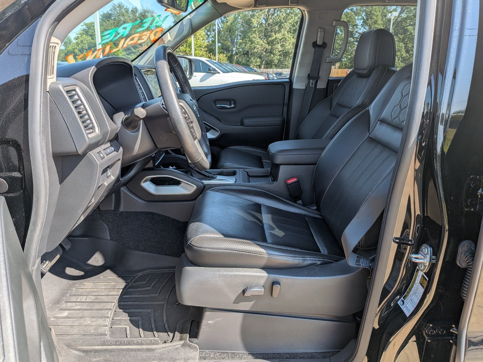 2024 Nissan Frontier SL