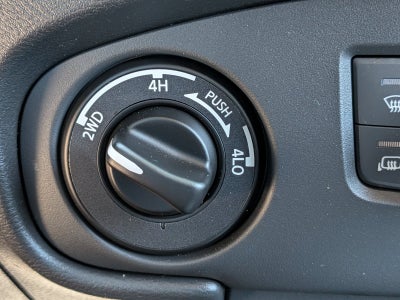 2024 Nissan Frontier SL