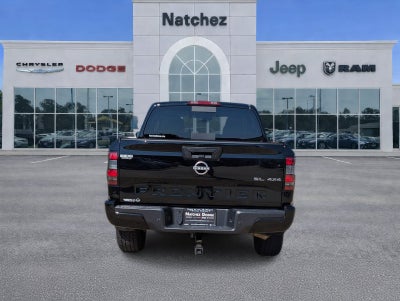 2024 Nissan Frontier SL
