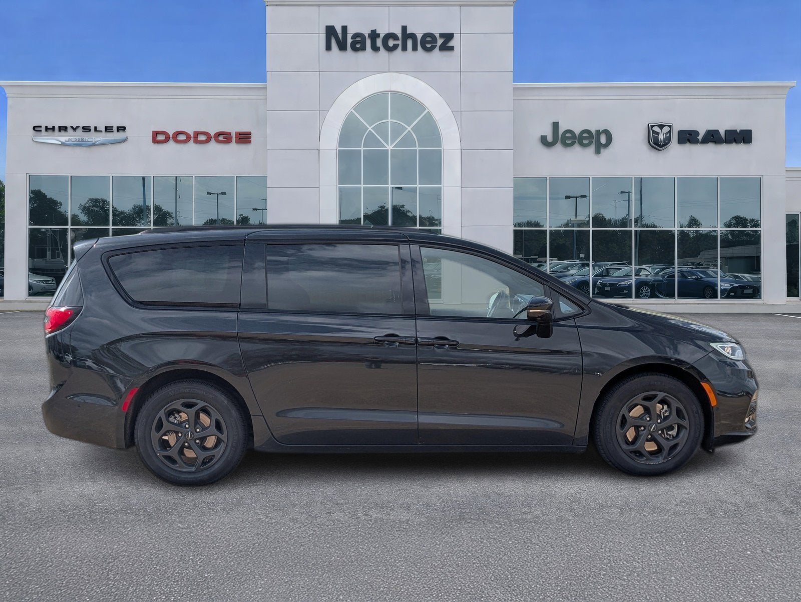 2024 Chrysler Pacifica Hybrid Select