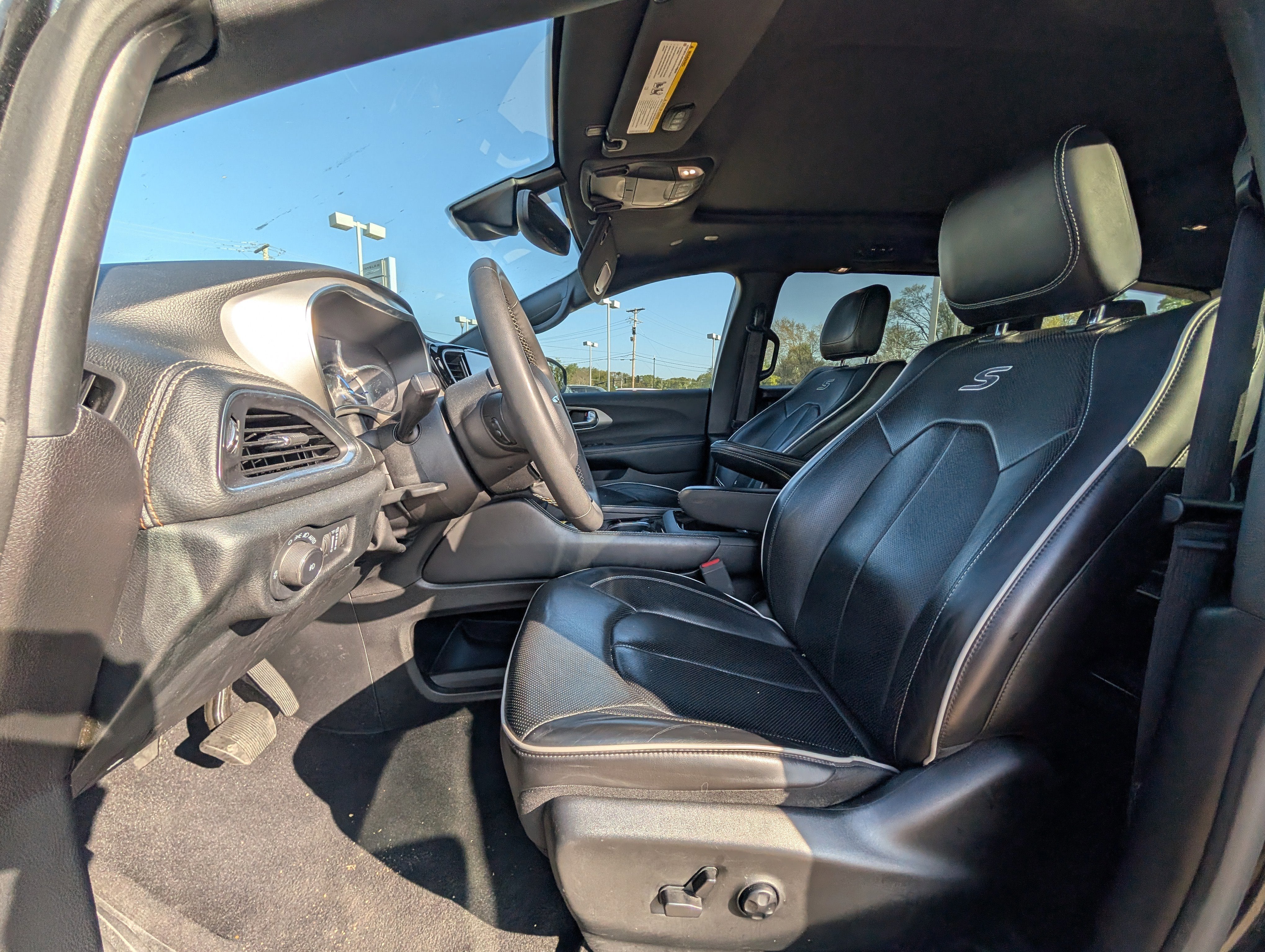 2024 Chrysler Pacifica Hybrid Select