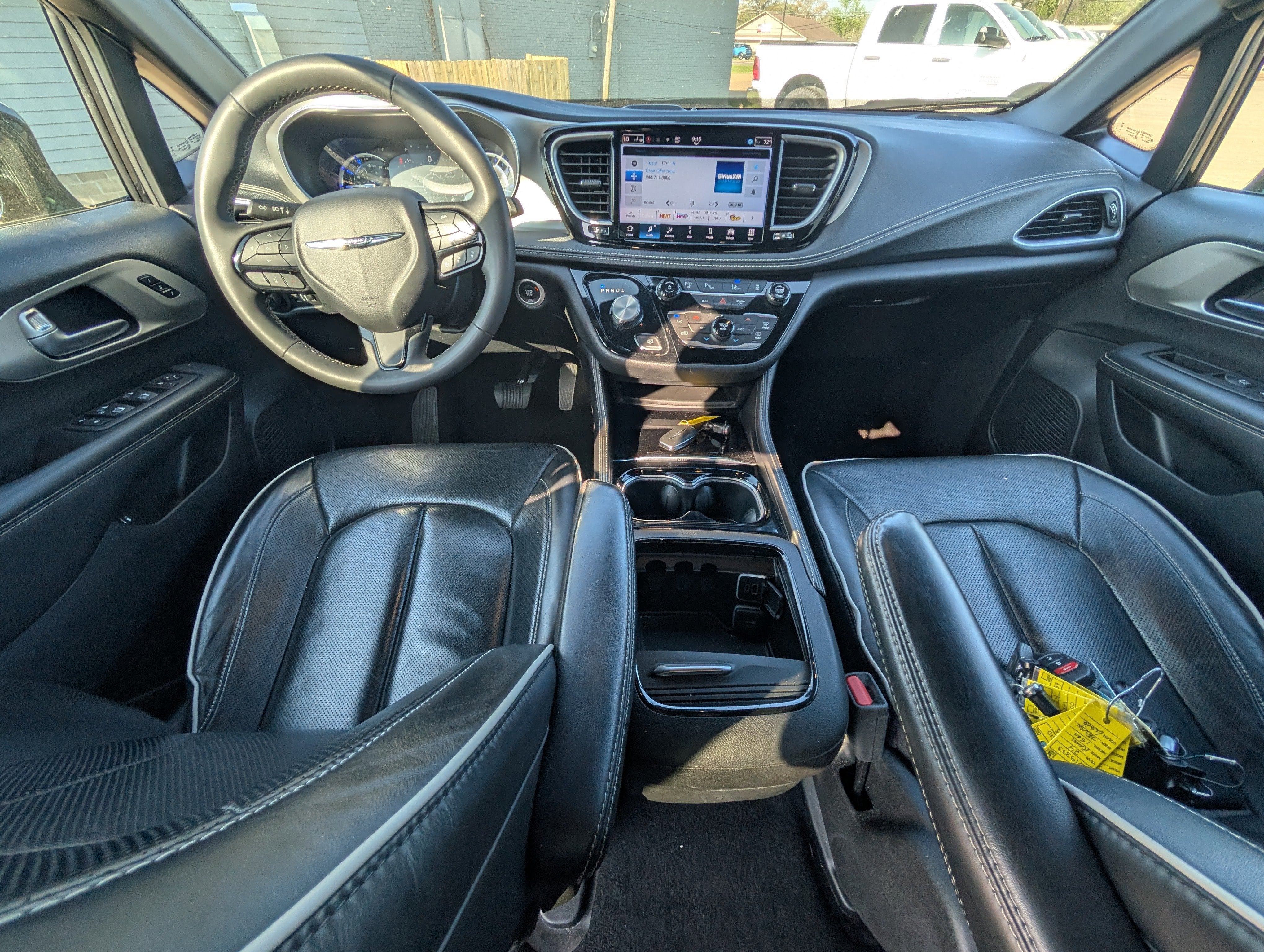 2024 Chrysler Pacifica Hybrid Select