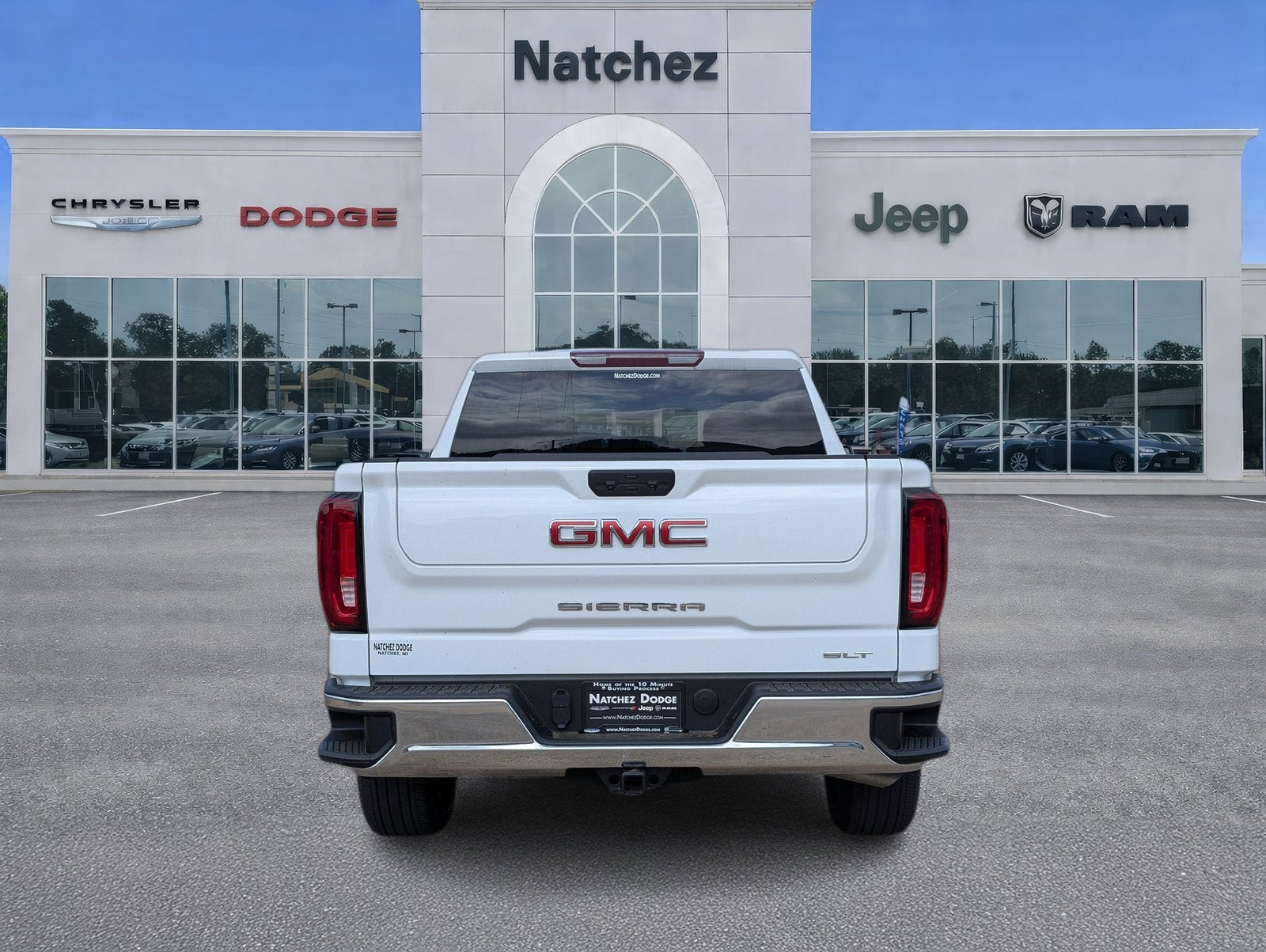 2025 GMC Sierra 1500 SLT