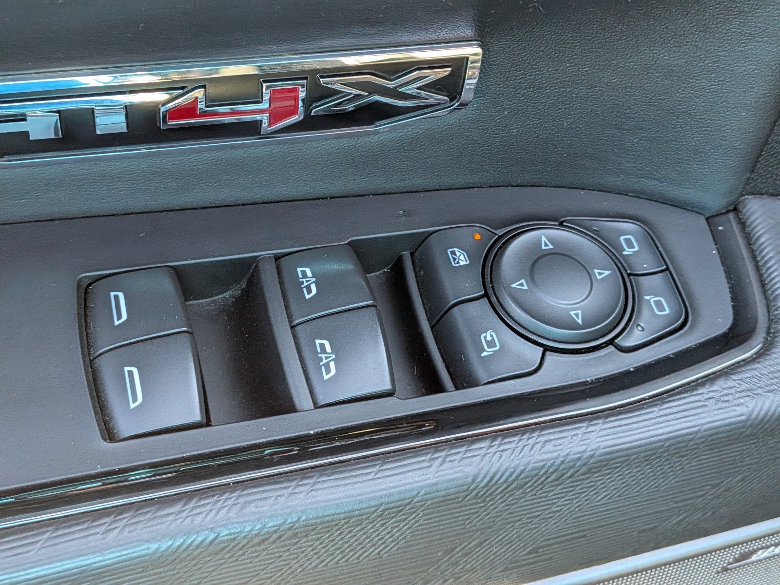 2023 GMC Sierra 1500 AT4X - Photo 18