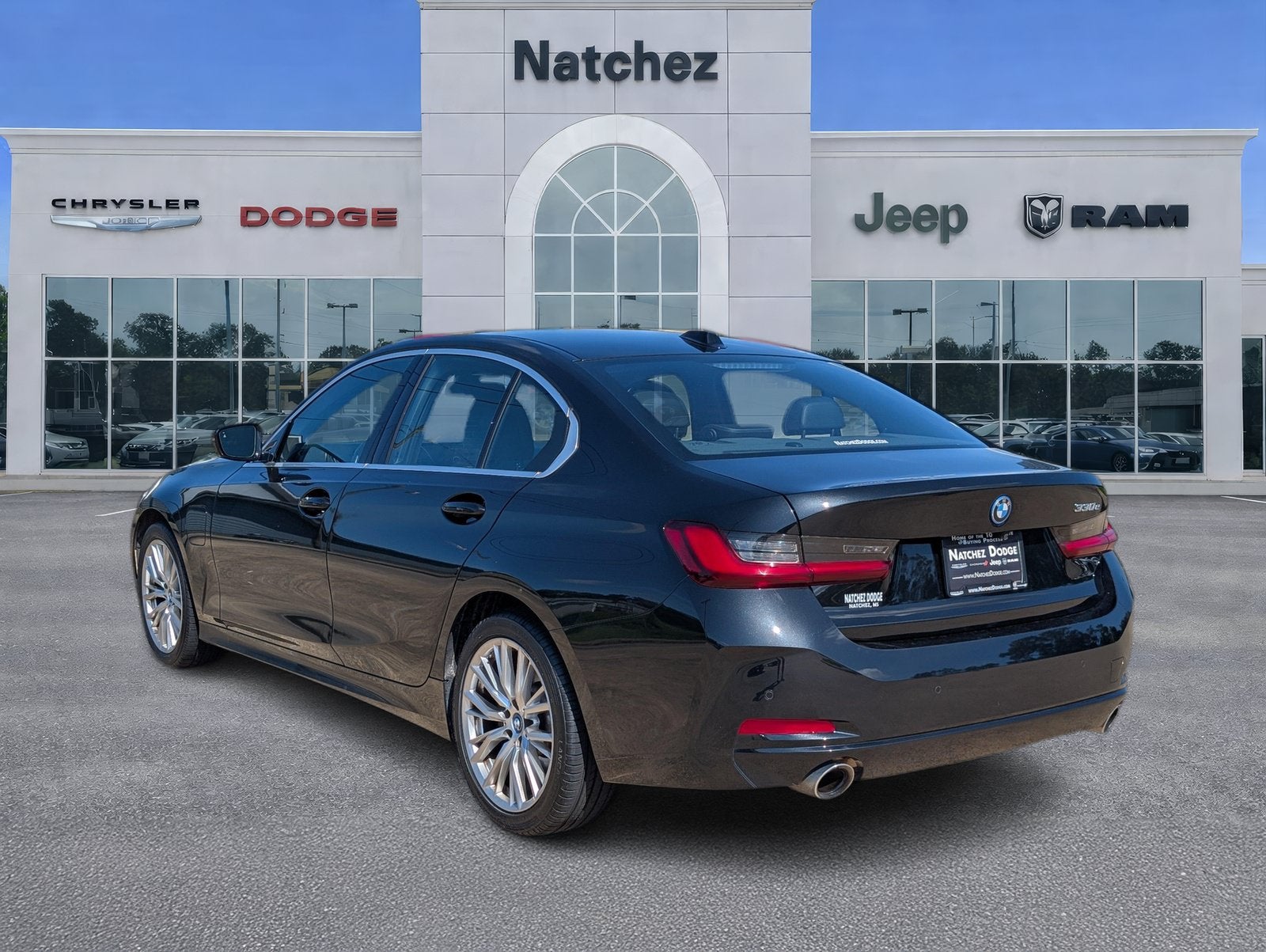 2024 BMW 3 Series 330e iPerformance