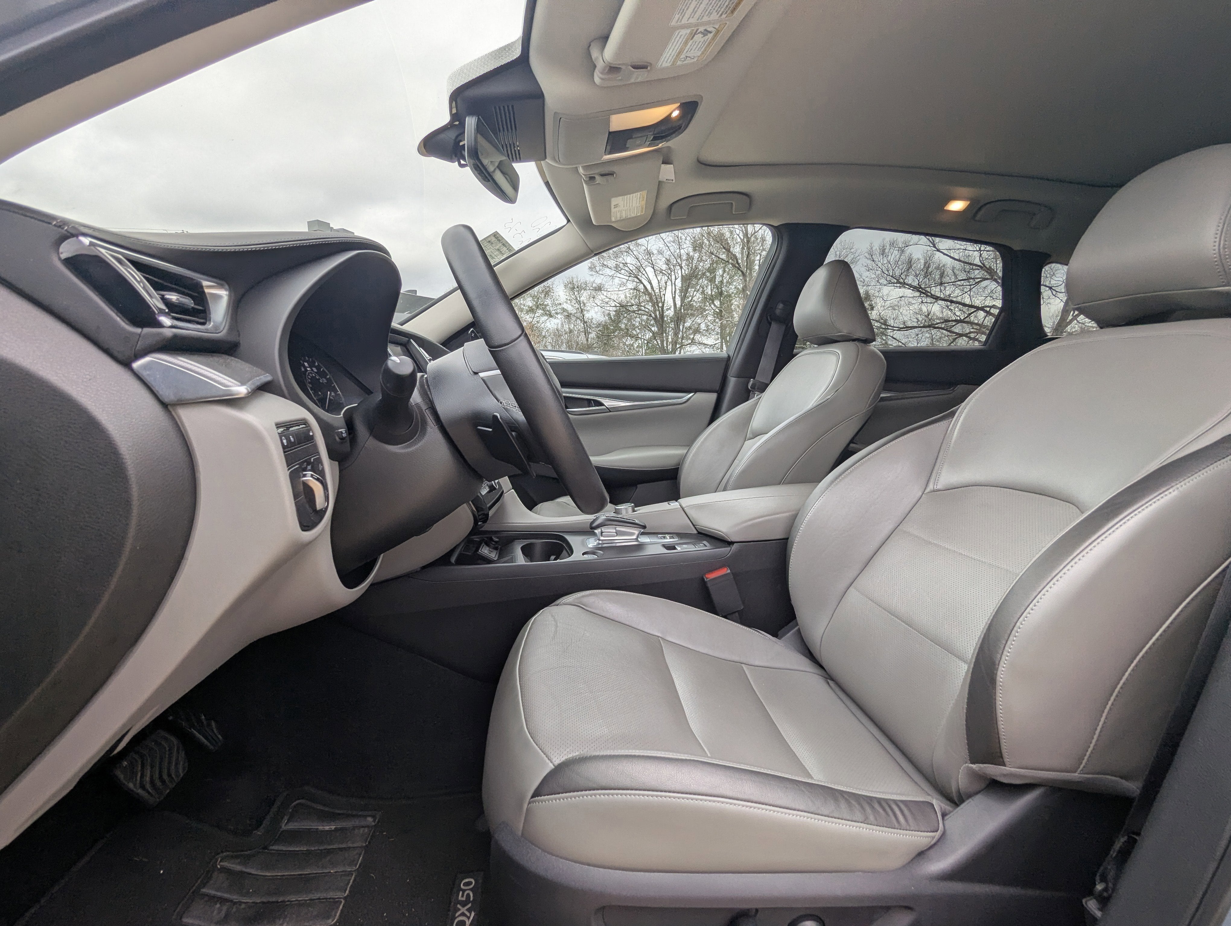 2024 INFINITI QX50 LUXE