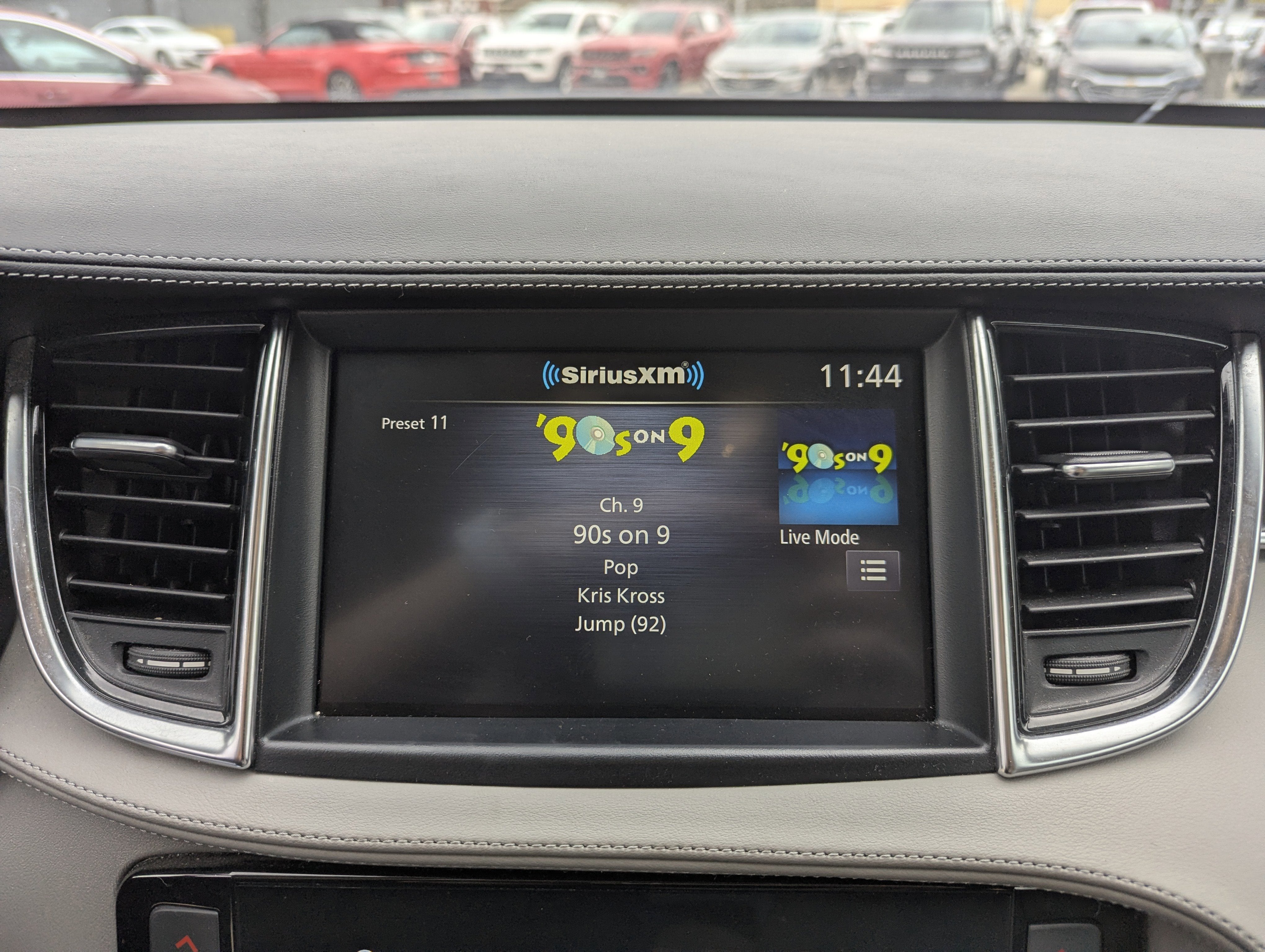 2024 INFINITI QX50 LUXE