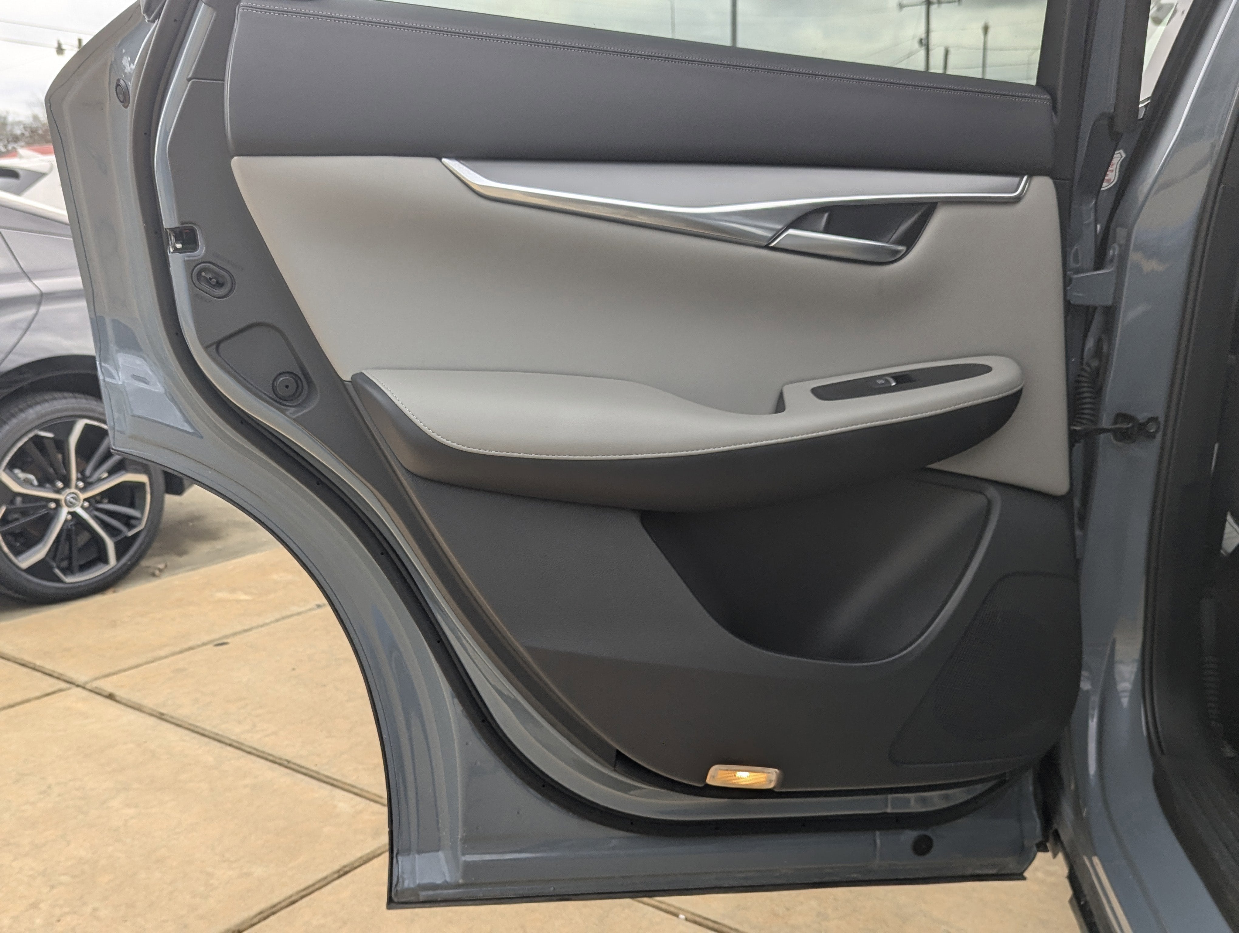 2024 INFINITI QX50 LUXE