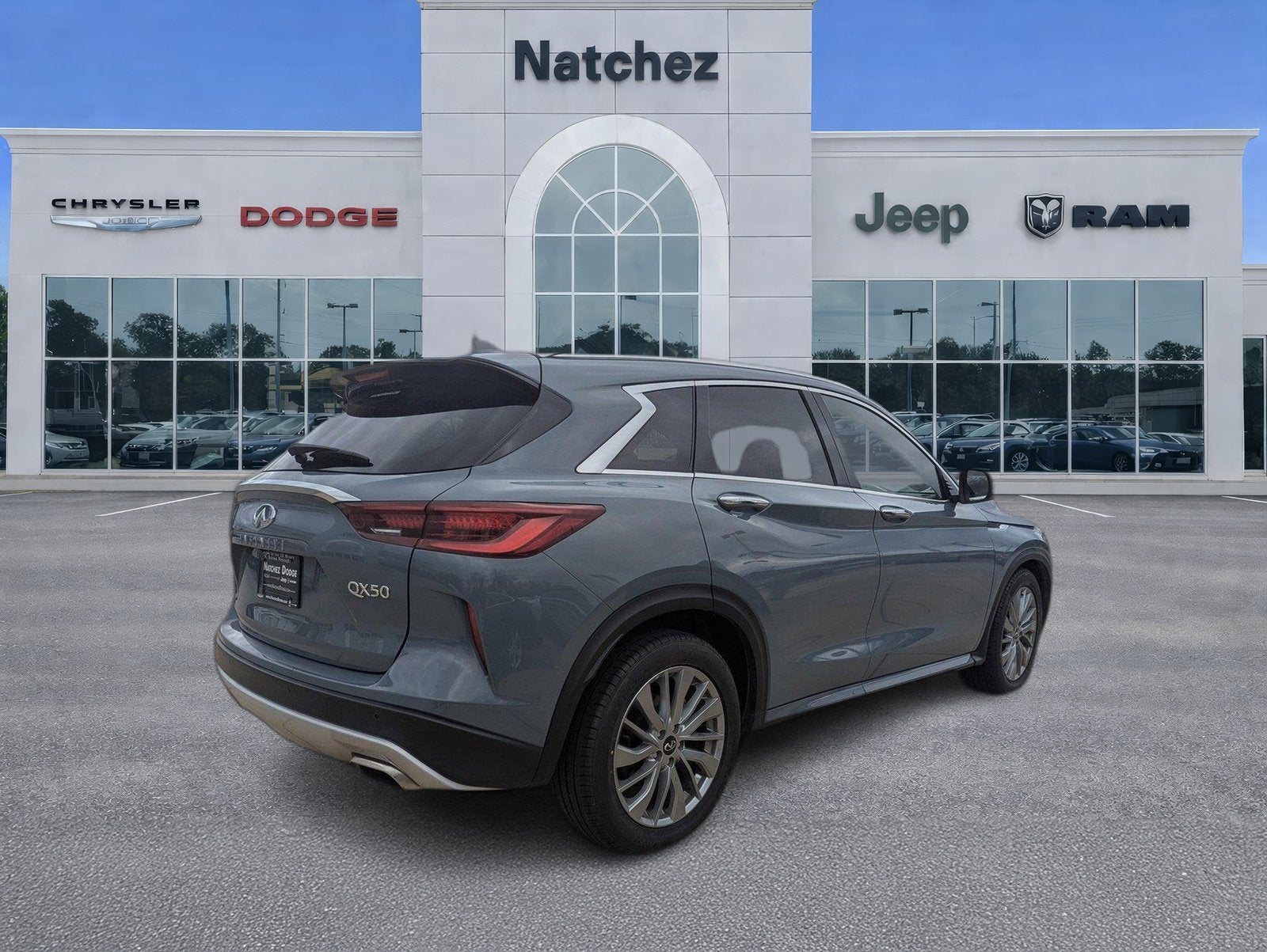 2024 INFINITI QX50 LUXE