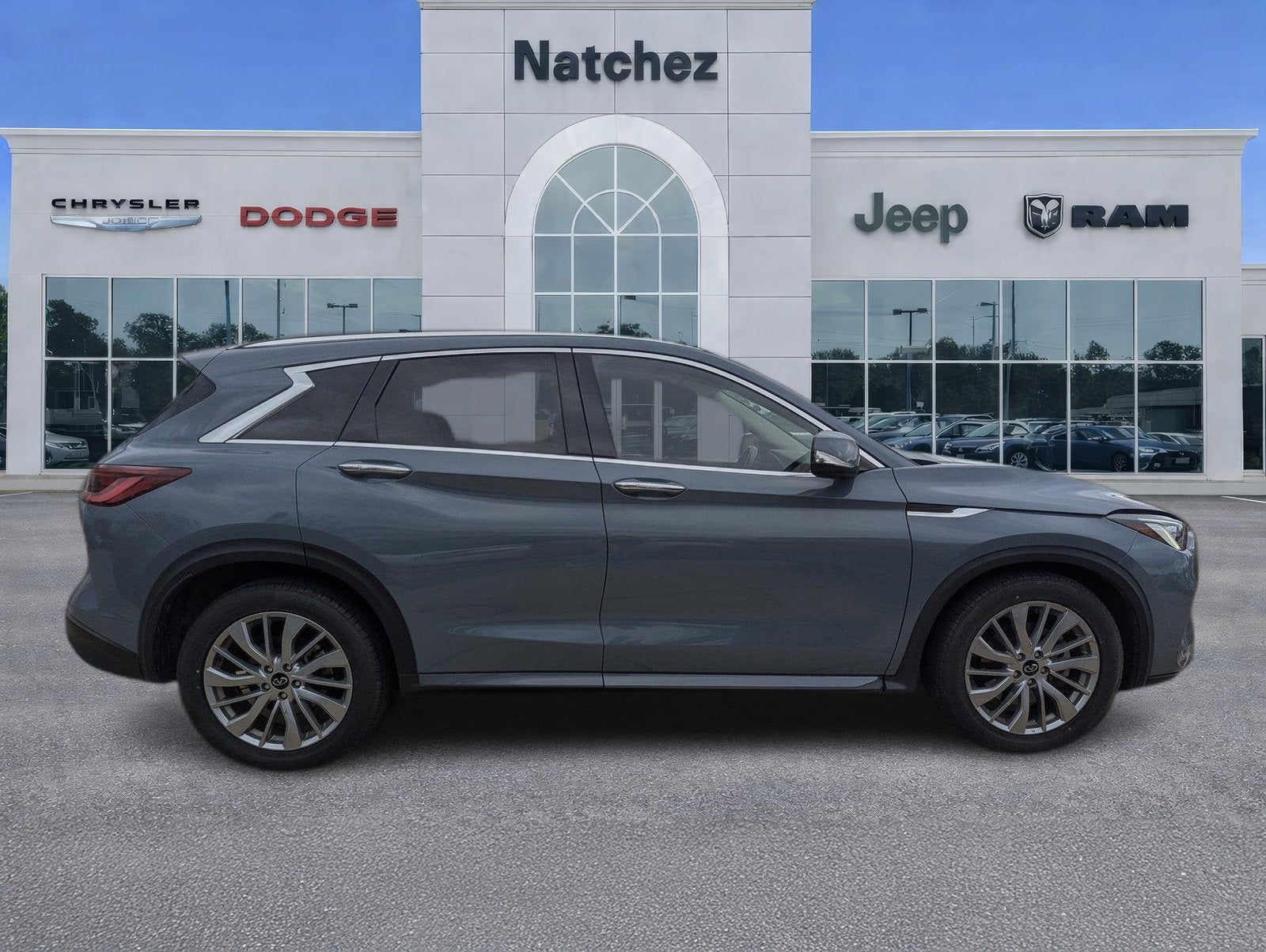 2024 INFINITI QX50 LUXE