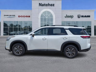 2024 Nissan Pathfinder SV